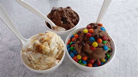 Holy Cow Ice Cream Shop - 51 Church Hill Rd, Newtown, CT 06470, USA ...