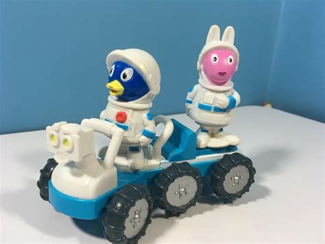 Backyardigans Space Vehicle Playset w/ Astronaut Figures Rare | #2020638076