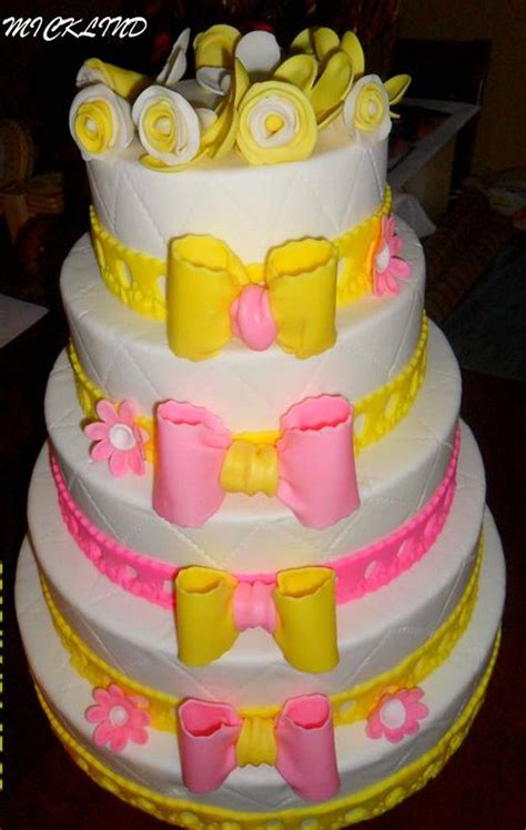 A WEDDING CAKE - Decorated Cake by Linda - CakesDecor