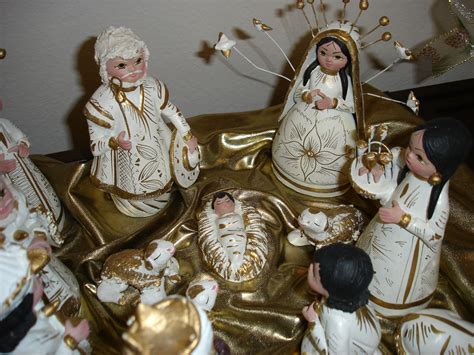 Mexican nativity I found in a thrift store in Colorado a few years ago ...