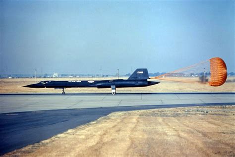 This SR-71 Blackbird Set the Absolute Speed Record That Still Stands ...