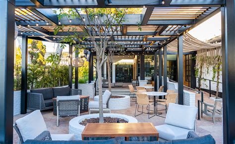 Outdoor Design Spotlight: Jerry’s Patio Cafe & Bar - Infratech Official ...