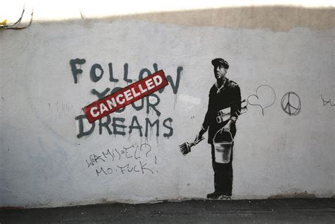 R P ராஜநாயஹம்: Banksy's satirical Street art!