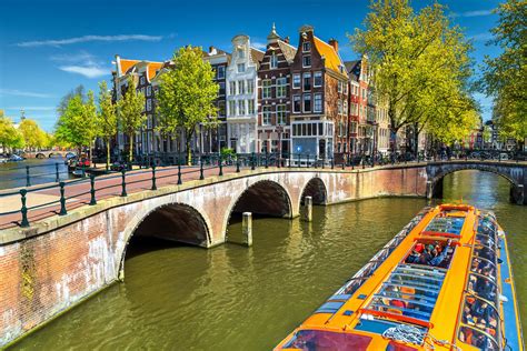 Amsterdam Sightseeing Tour & Canal Cruise - Nordic Experience