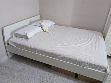 IKEA ASKVOLL Bedframe, LUROY base, HOVAC mattress (Queen sized ...