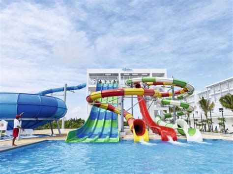 13 Best Cancun Resorts With Water Park: Avoid Tourist Traps ...