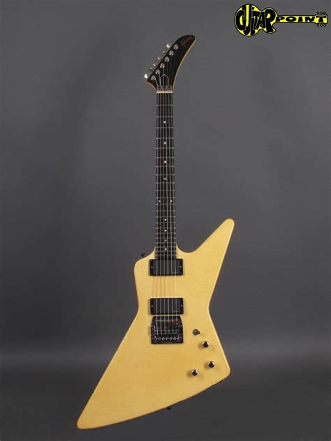 Gibson Explorer 1985 White Guitar For Sale GuitarPoint