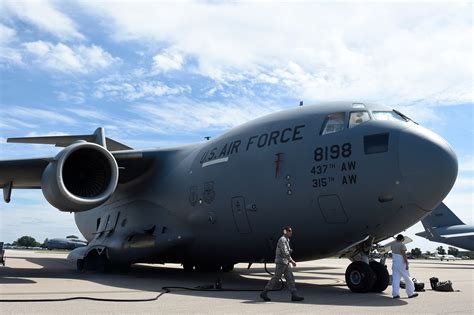 JB Charleston C-17s arrive at Scott AFB following hurricane evacuation ...