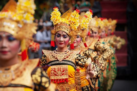 Visitbali - Special Balinese Dances Played During A Sacred Ceremony