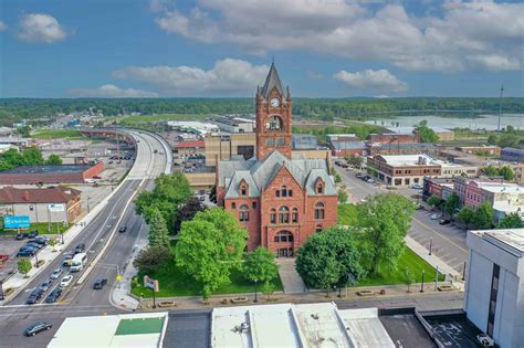 LaPorte Indiana | Living in LaPorte & Town Information