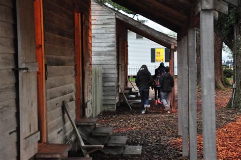 Journey With Children: Oak Alley Plantation