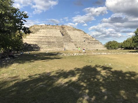 Izamal, The Magical Yellow City Of Yucatan/wandererwrites.com