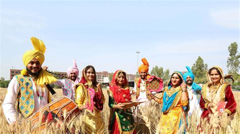 Baisakhi Festival 2020 | Baisakhi Celebrations in Punjab | Adotrip ...