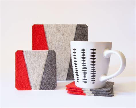 Set of felt coasters - grey and orange - square coasters - made in Italy