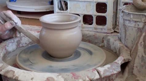 Just a beginner practicing on the pottery wheel #1 - YouTube