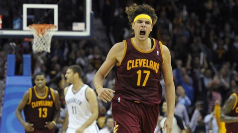 Anderson Varejao's Past Contract Experience Haunts The Cavaliers Anew