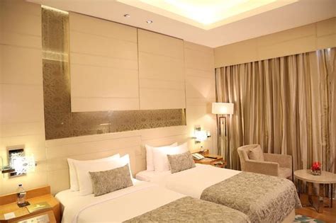 Taj City Centre Gurugram (Gurugram (Gurgaon)) - Hotel Reviews, Photos ...