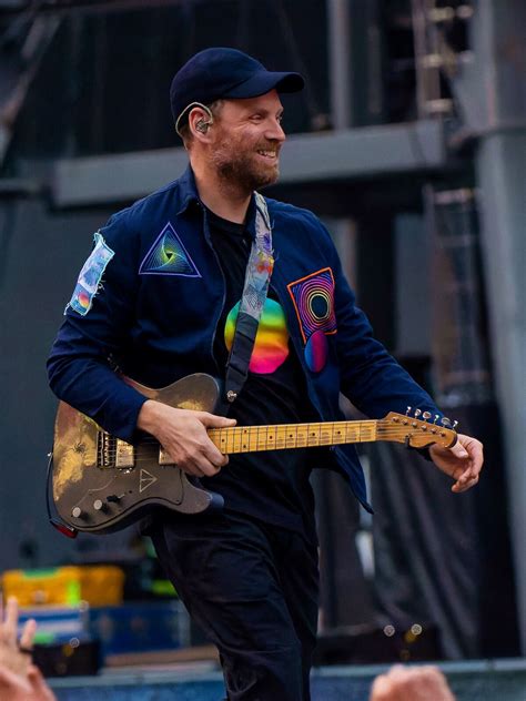 Jonny Buckland | Coldpedia, the Coldplay Wiki | Fandom