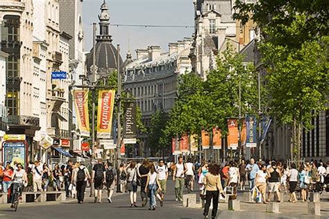 Belgium, Antwerp, Meir, main shopping street | David Sanger Photography