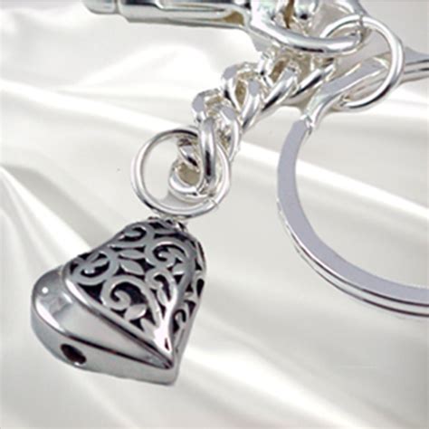 Cremation Jewlery & Key Chains » Paws In Paradise Pet Crematory