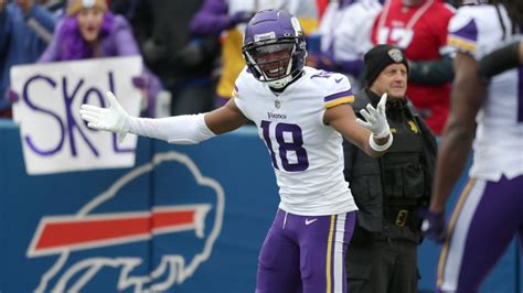 Vikings’ Justin Jefferson Makes Amazing One-Handed Catch vs. Bills ...