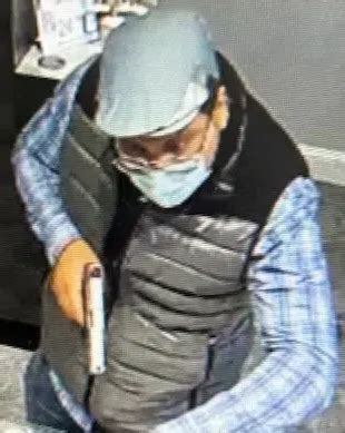 Subjects wanted for gunpoint robbery – Jewelers' Security Alliance