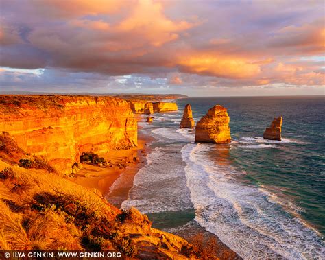 Vivid Sunset at The Twelve Apostles Photos, Great Ocean Road, Port ...