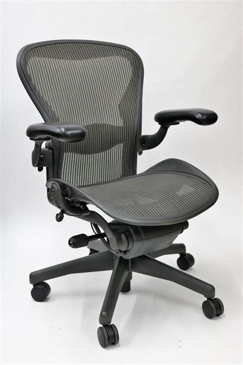 Herman Miller Aeron Chair Size C Fully Featured Gray