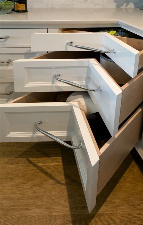 Corner Drawers Optimize Space In Your Kitchen | TMS Architects