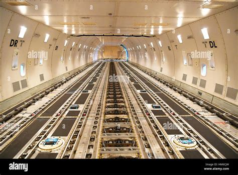 Cargo Plane Interior Stock Photos & Cargo Plane Interior Stock Images ...