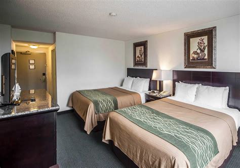 Comfort Inn and Suites Edmonton In Edmonton (AB), Canada - Hotel Deals Cork