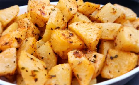 Easy Oven Roasted Potatoes