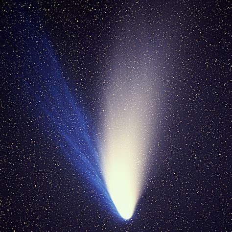 Comet Hale-Bopp - April 1, 1997 | Important Events on April 1st in ...