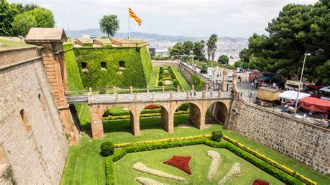 Castillo de Montjuic Espectáculos y musicales: lo MEJOR de 2022 ...