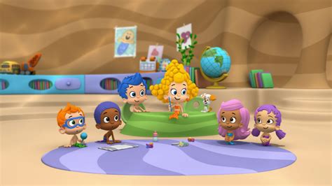 Bubble Guppies Molly Wallpaper