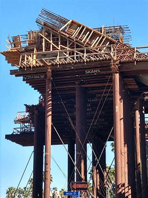 6th street bridge construction : r/LosAngeles