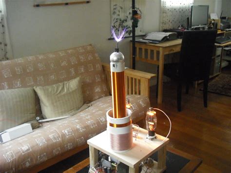 How to Build a Vacuum Tube Tesla Coil (VTTC) : 10 Steps (with Pictures ...