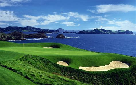 Where to golf in Hawaii, The Aloha State, more than 70 golf courses