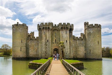 15 Best Castles in England - The Crazy Tourist