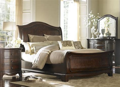 Sutton Place bedroom & Highland Park bedding ensemble available in ...