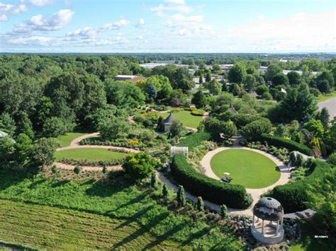 ‘A celebration like this only happens once,’ Green Bay Botanical Garden ...