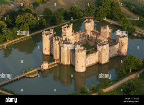 Bodiam medieval castle aerial view hi-res stock photography and images ...