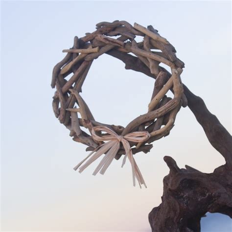 6.5" Authentic Driftwood Wreath | The Outer Banks Candle Co.