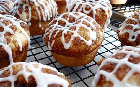 DELICIOUS CINNAMON ROLL MUFFINS - Easy Recipes