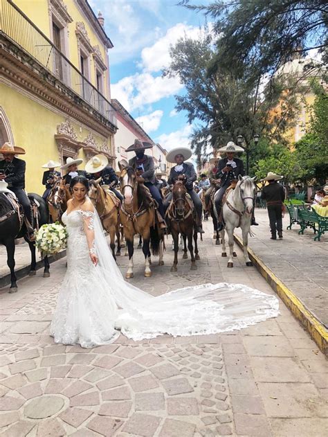 Boda Charra | Novia | Boda Tradicional | Boda charra, Boda, Bodas rancheras