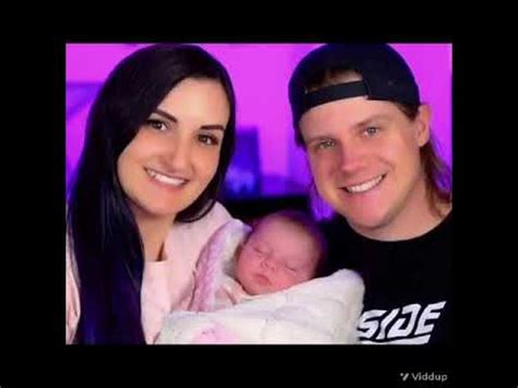 Laurenzside and Bobby and their baby - YouTube