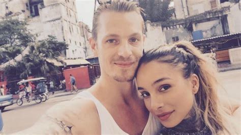 Joel Kinnaman Secretly Married Cleo Wattenstrom -- See His Cute Reveal ...