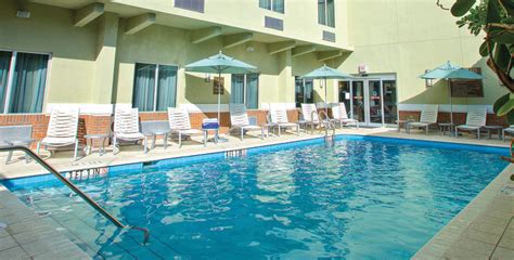 Miami Airport Hotel Amenities - Comfort Suites Miami Airport