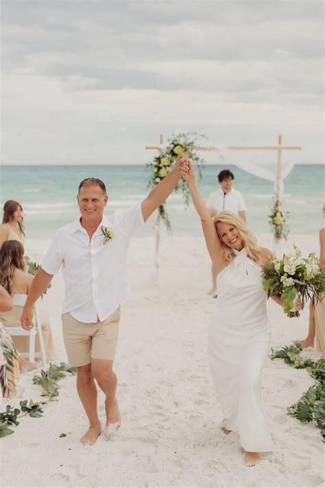 SEASIDE FLORIDA BEACH WEDDING - Alice Shoots People