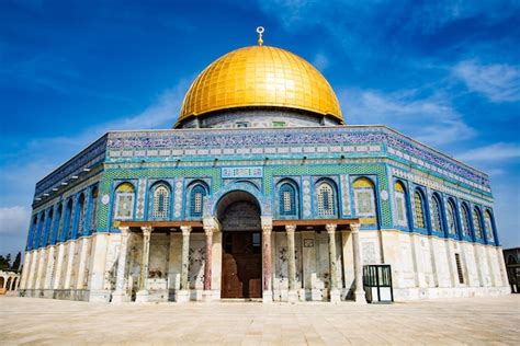 10 Spectacular Facts about Masjid Al Aqsa | Islamic Landmarks